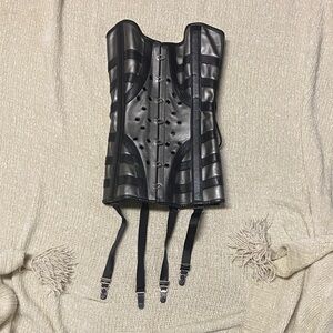 NWO tags StormyLeather bustier